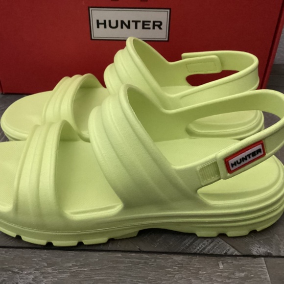 HUNTER Slingback Sandal (Women), size 9 - Picture 6 of 11